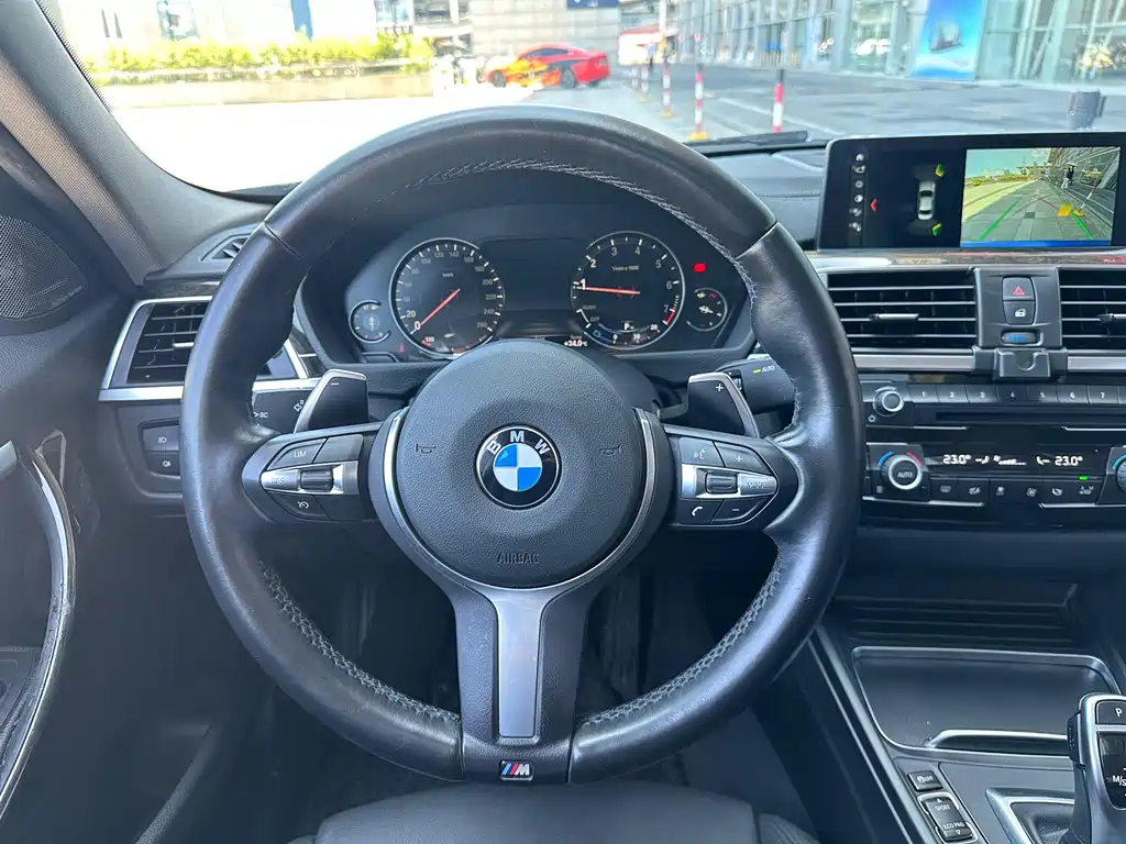 BMW 3 Series — миниатюра 10