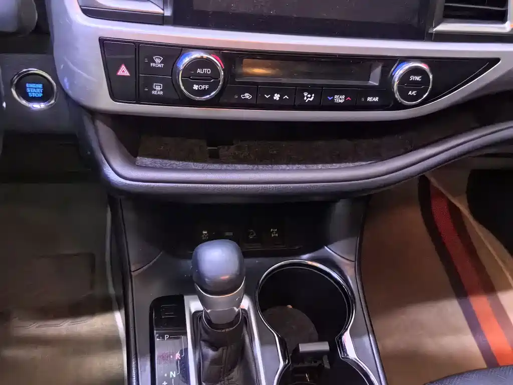 Toyota Highlander — миниатюра 10