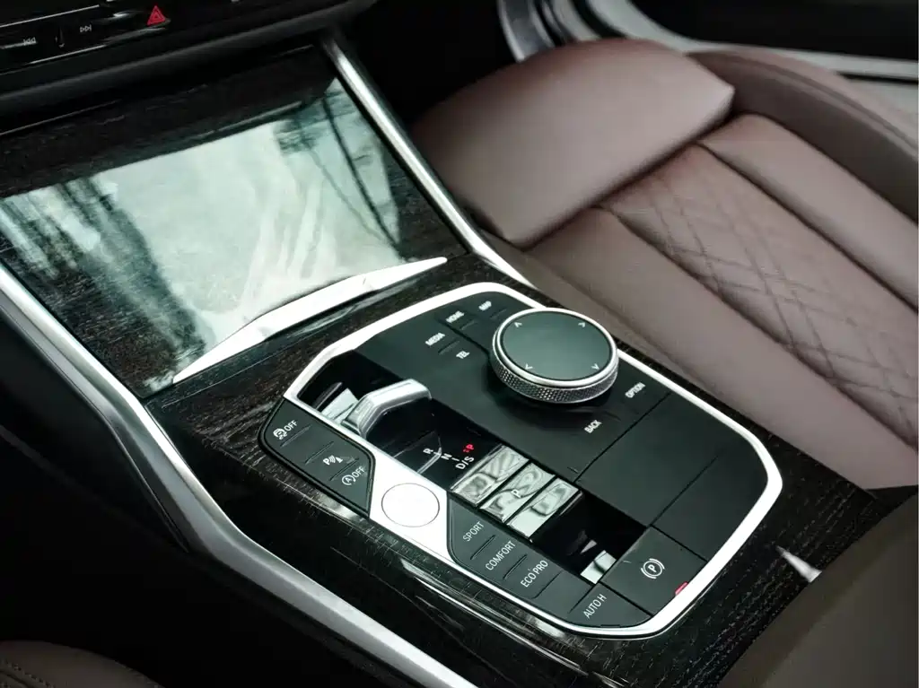 BMW 3 Series — миниатюра 21