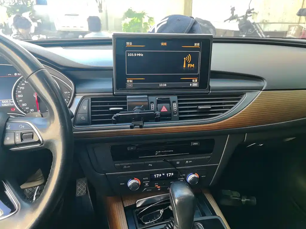 Audi A6L — миниатюра 14