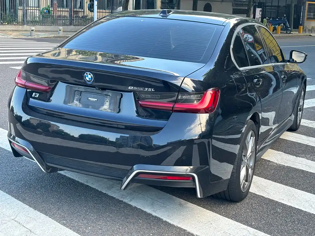 BMW i3 — миниатюра 16