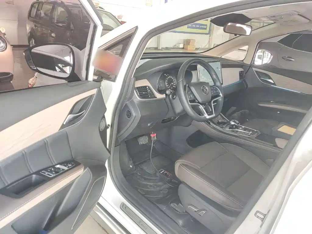 BYD MAX New Energy — миниатюра 16