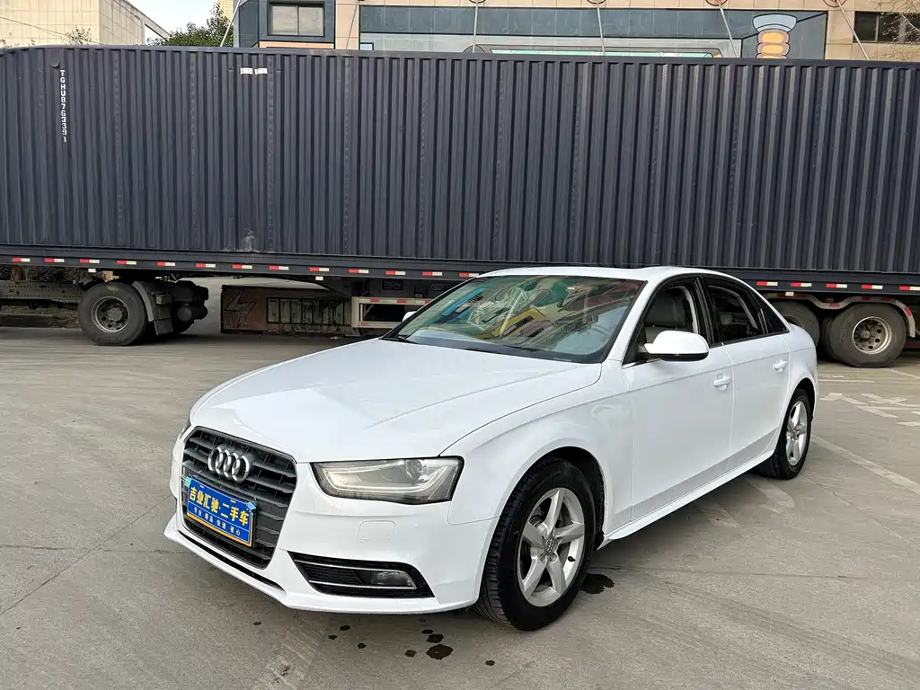 Audi A4L 2014