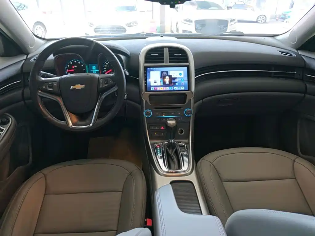 Chevrolet Malibu — миниатюра 10