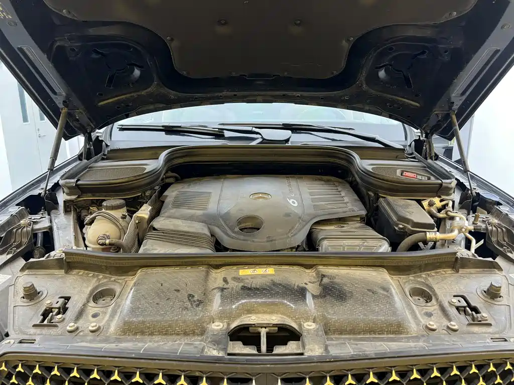 Mercedes-Benz GLE (Import) — миниатюра 11