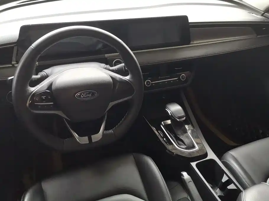 Ford Escort — миниатюра 12