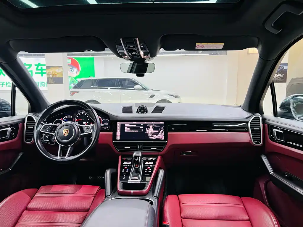 Porsche Cayenne — миниатюра 15