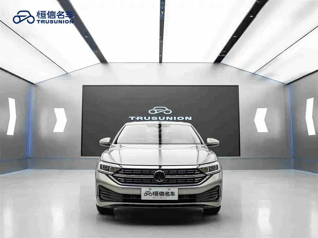 Volkswagen Sagitar — миниатюра 2