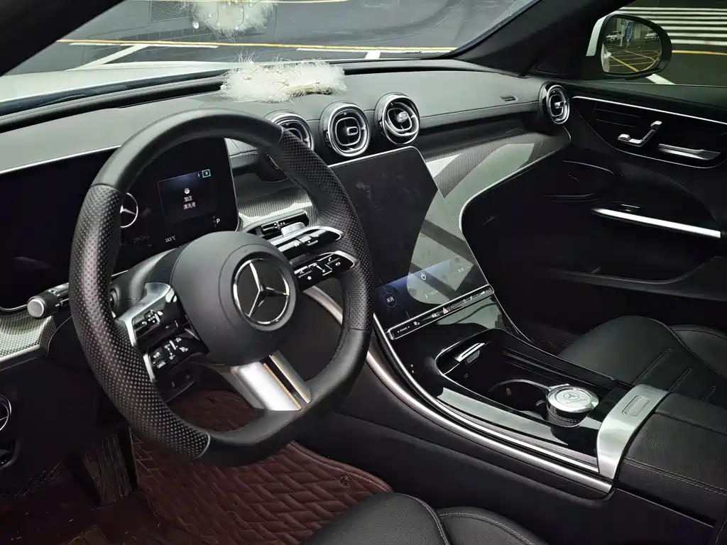 Mercedes-Benz C-Class — миниатюра 7