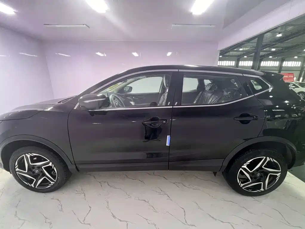 Nissan Qashqai — миниатюра 5