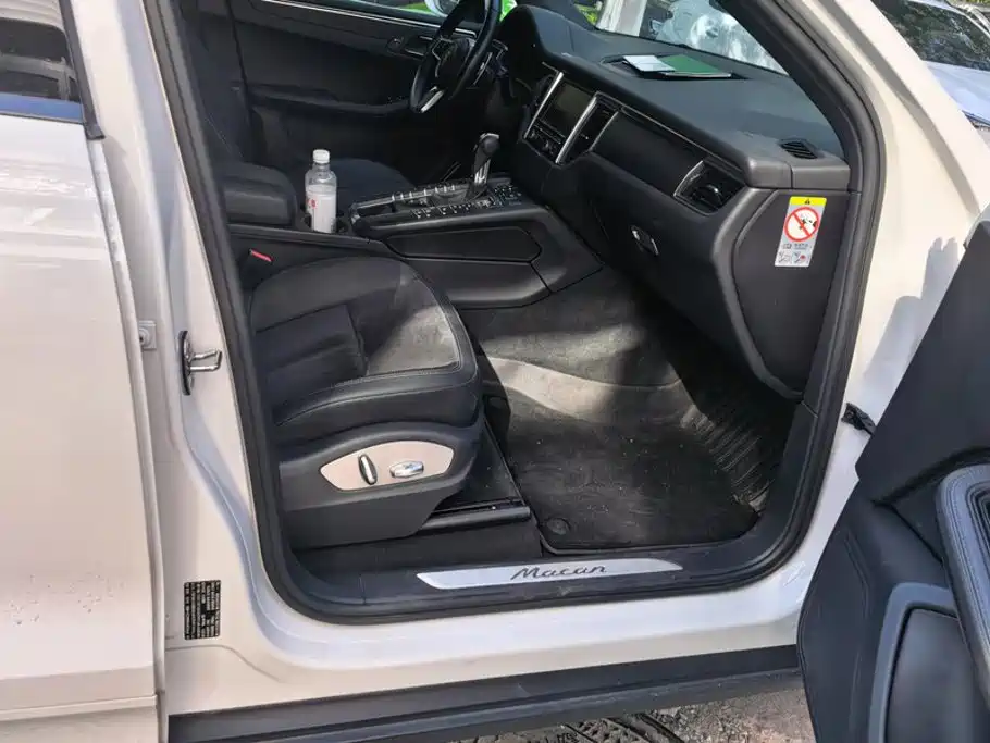 Porsche Macan — миниатюра 8