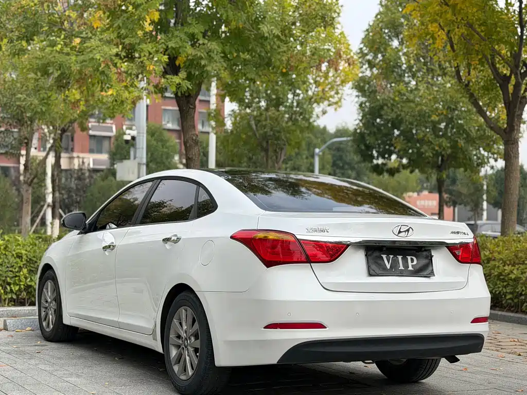 Hyundai Mistra — миниатюра 4