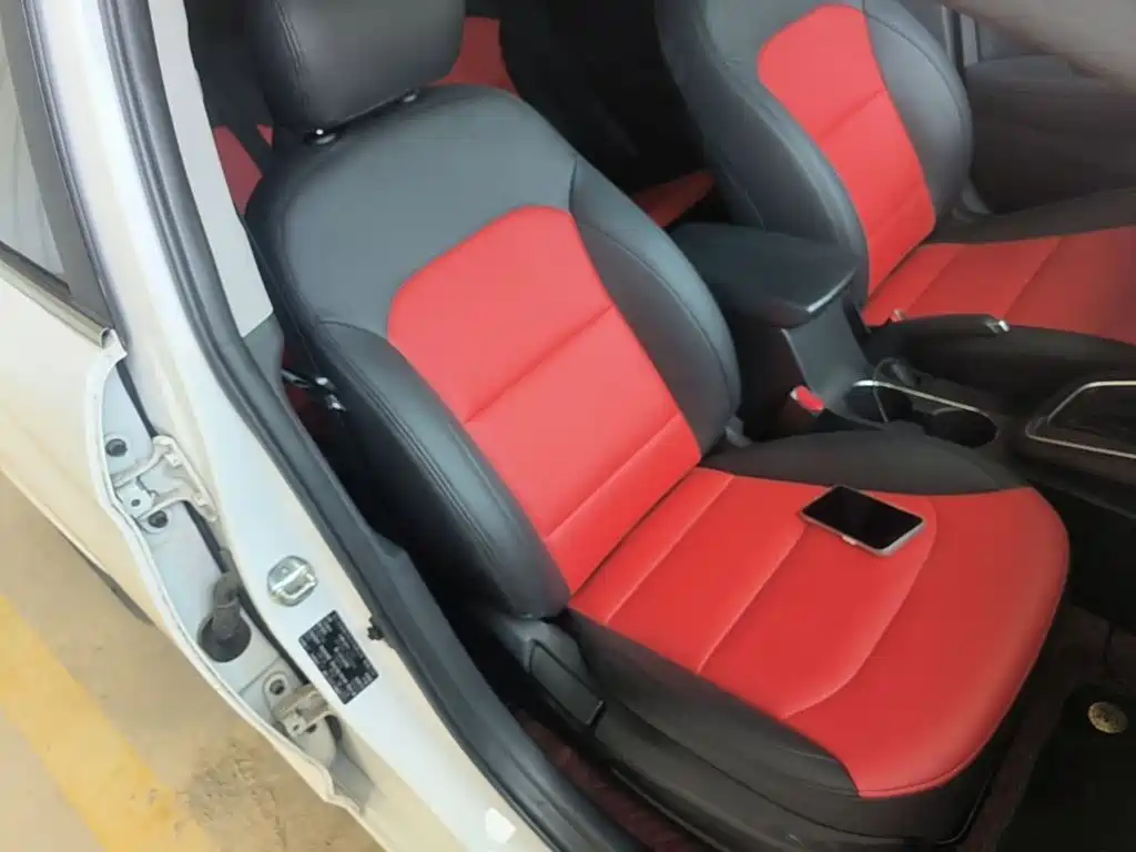 Hyundai Elantra — миниатюра 25