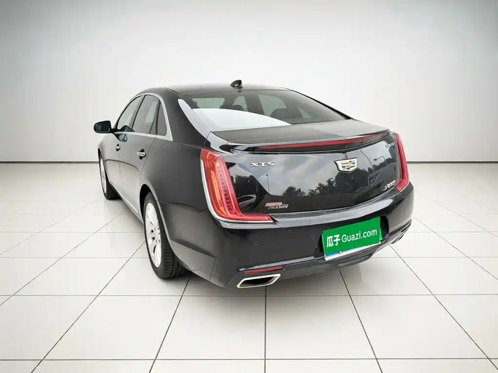 Cadillac XTS — миниатюра 4