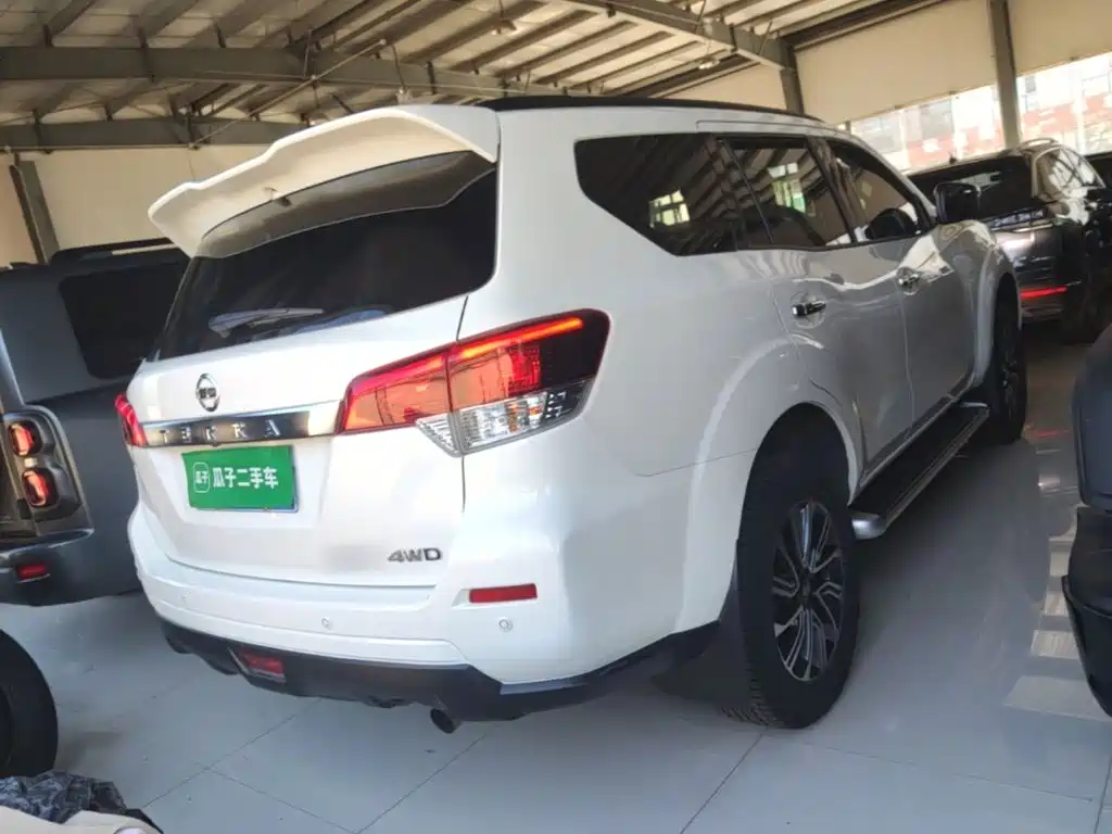 Nissan Terra — миниатюра 7