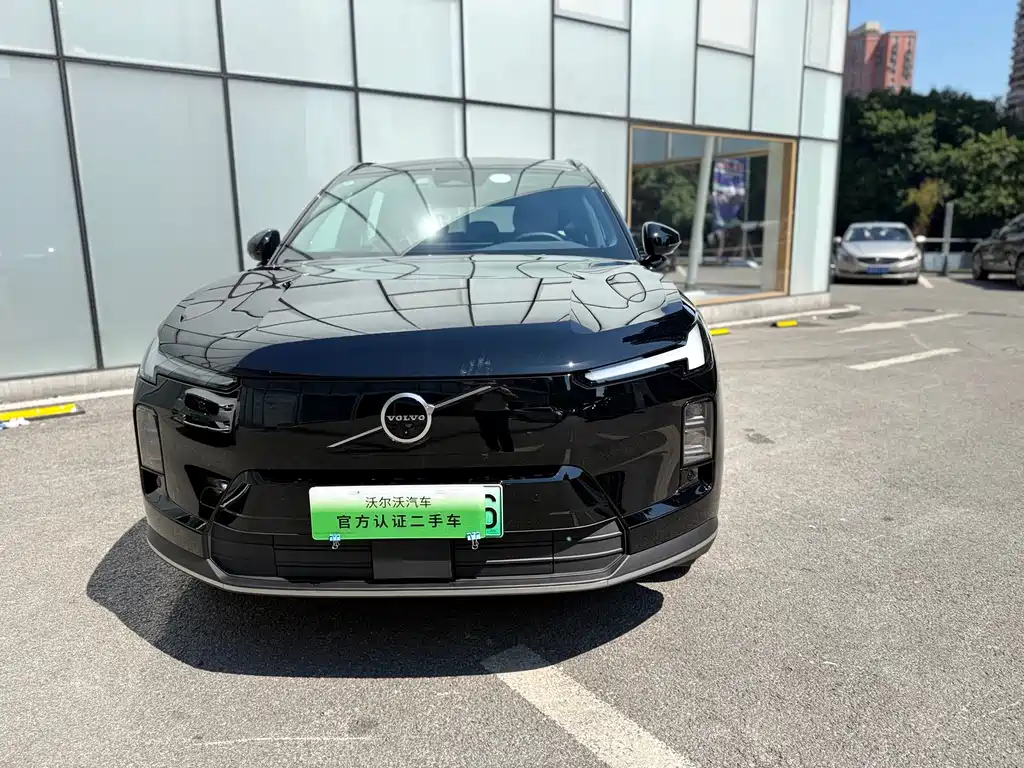 Volvo XC70 PHEV — миниатюра 2