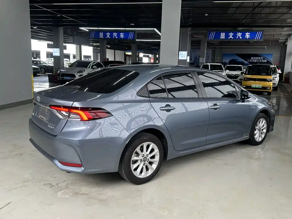 Toyota Corolla — миниатюра 5
