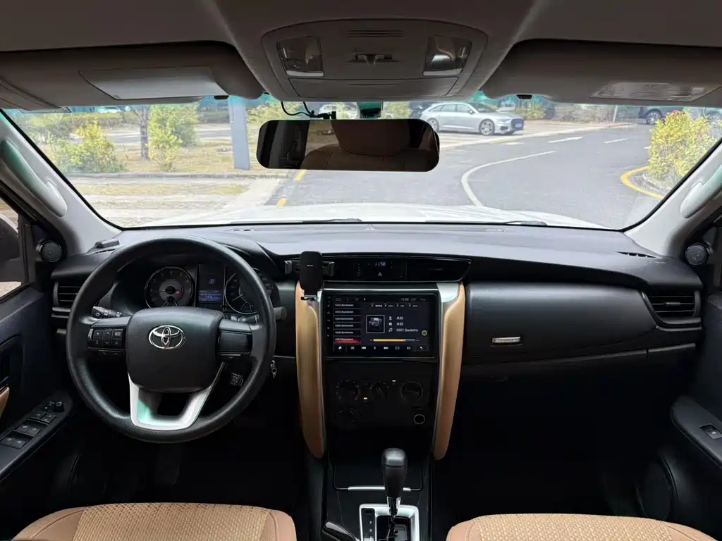 Toyota Fortuner 2016 2.7L