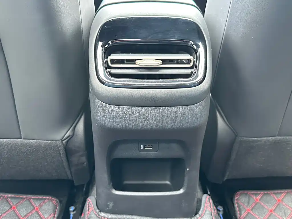 Changan Eado — миниатюра 20