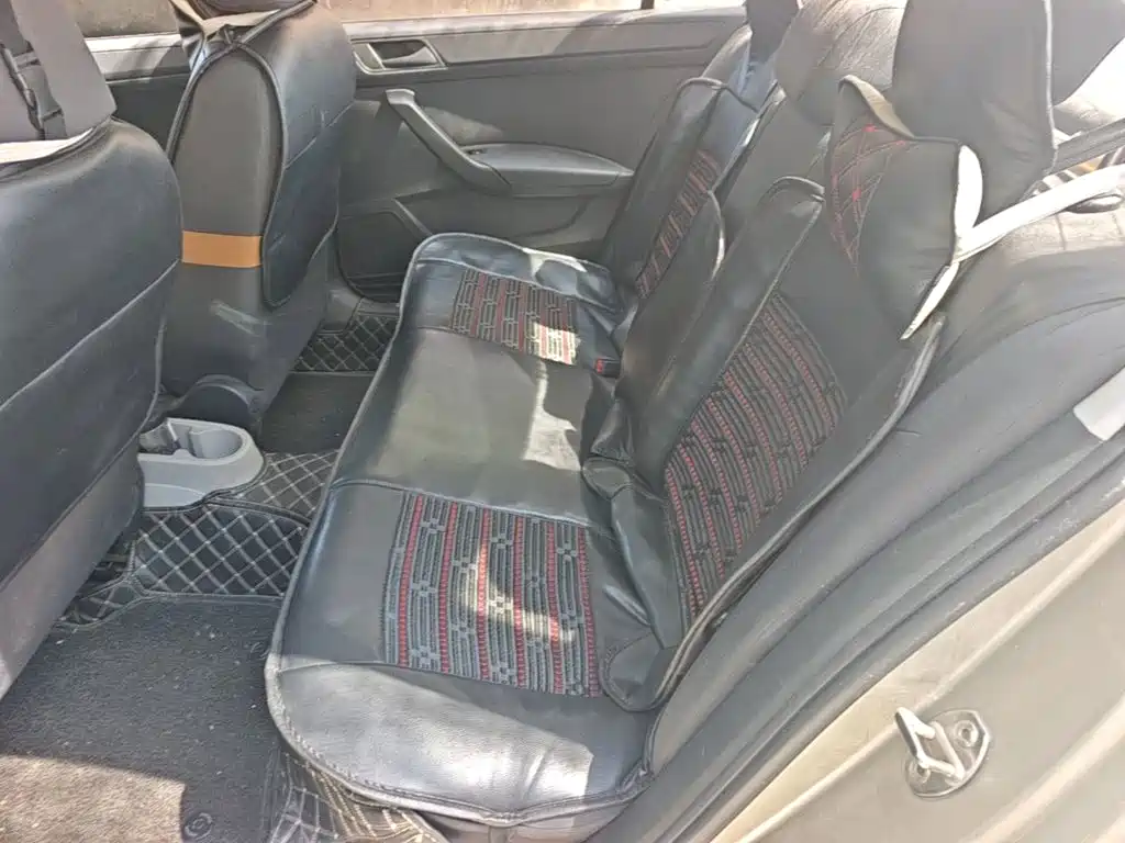 Skoda Rapid — миниатюра 17