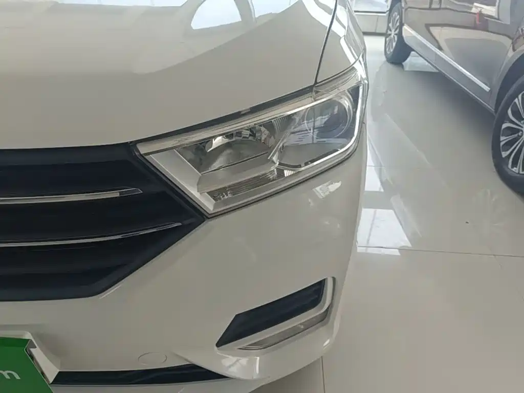 Wuling Hongguang — миниатюра 24