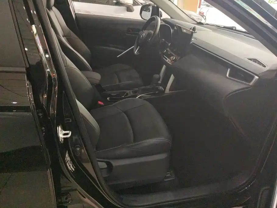 Toyota Frontlander — миниатюра 8