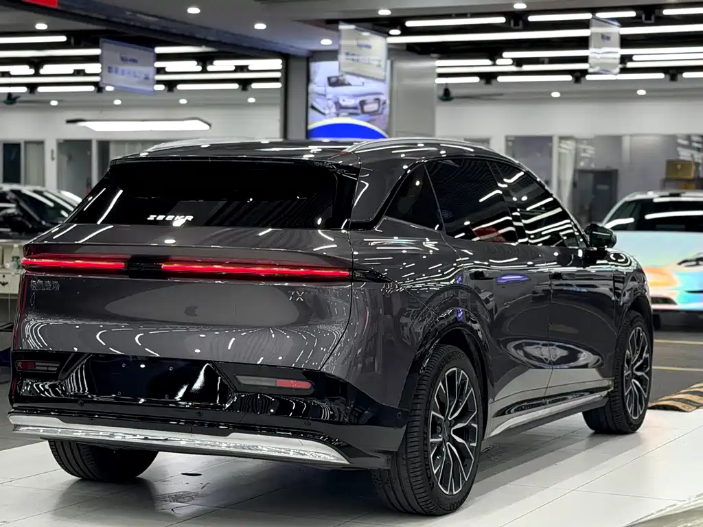 Zeekr 7X — миниатюра 6