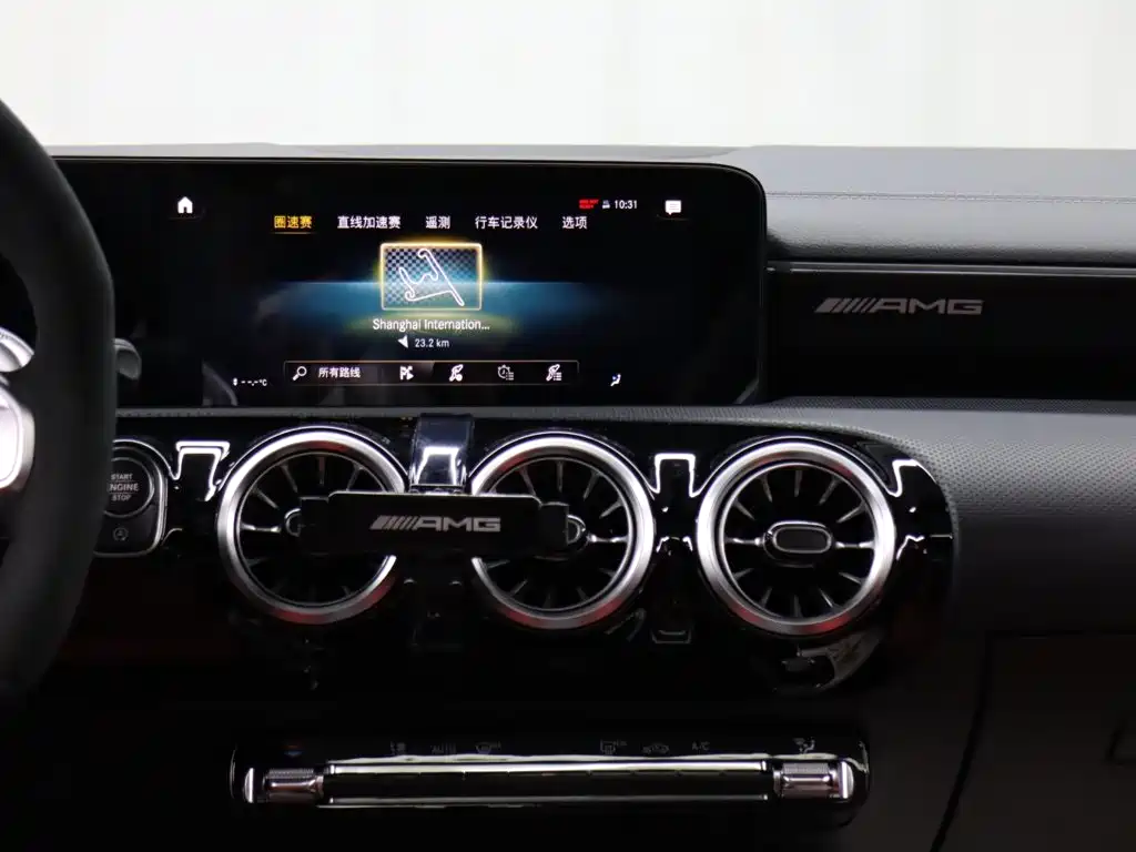 Mercedes-Benz CLA AMG — миниатюра 14