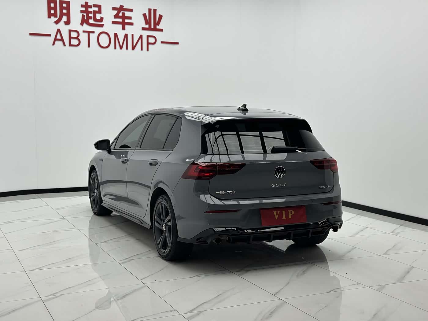 Volkswagen Golf 1.4 л 2023 г. Серебристо-серый, пробег 36000 км