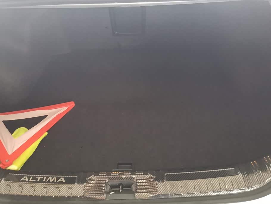 Nissan Teana 2.0 л 2024 г. Белый, пробег 48400 км