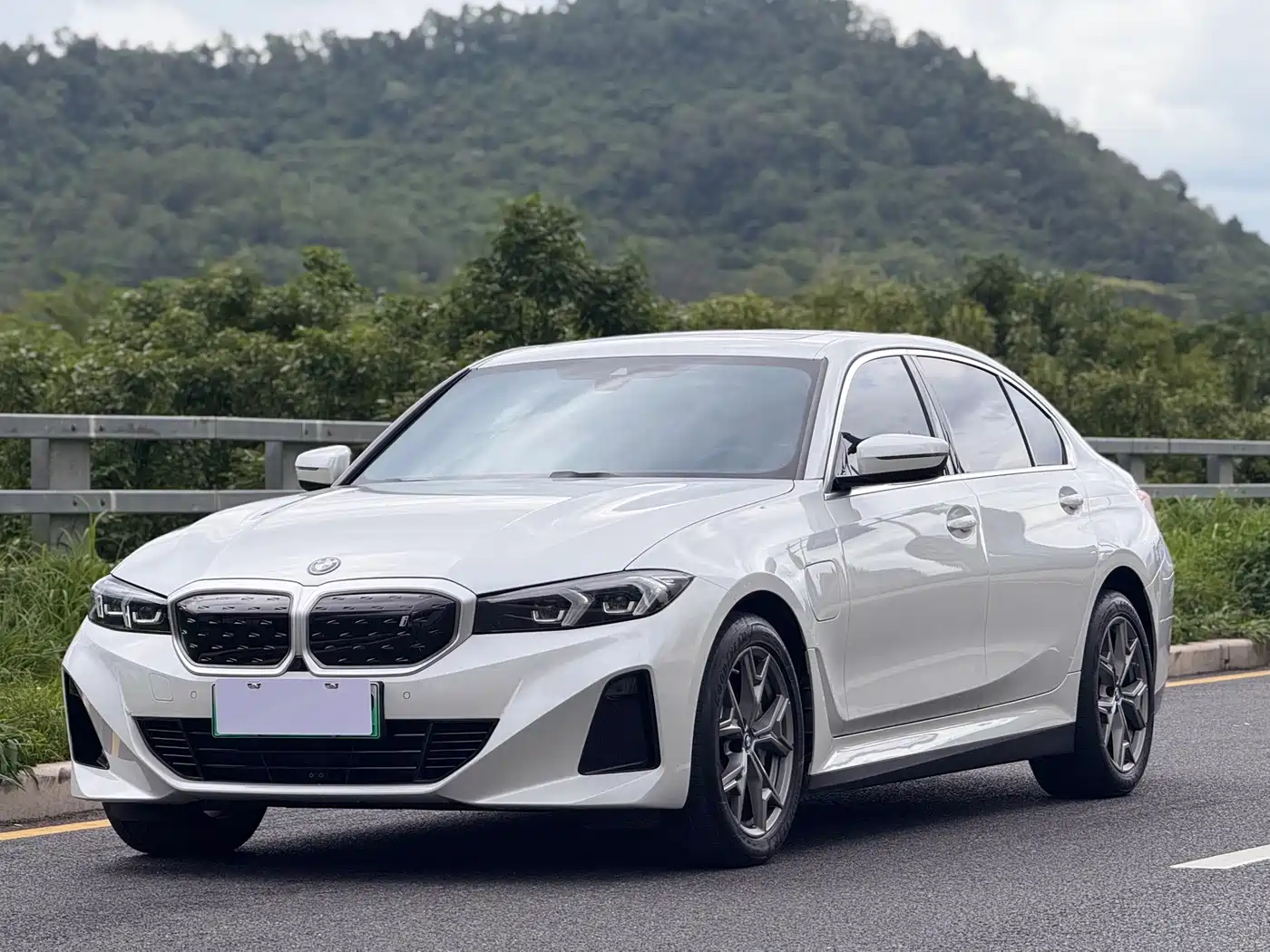 宝马i3 2024款 eDrive 35 L 2024