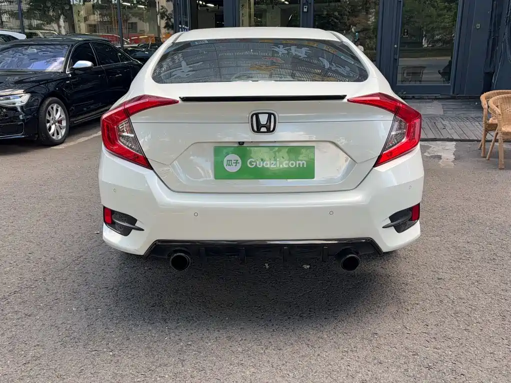 Honda Civic — миниатюра 8