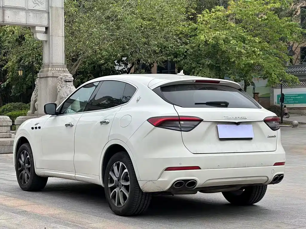 MASERATI LEVANTE