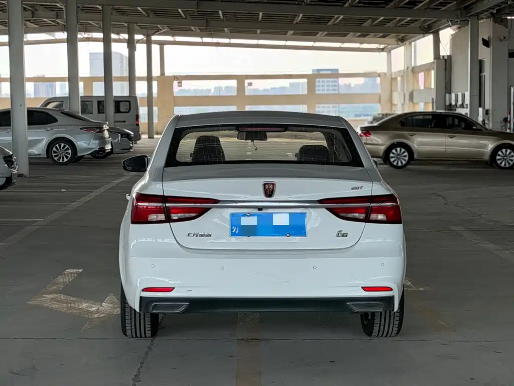 Roewe Roewe i6 Classic — миниатюра 11
