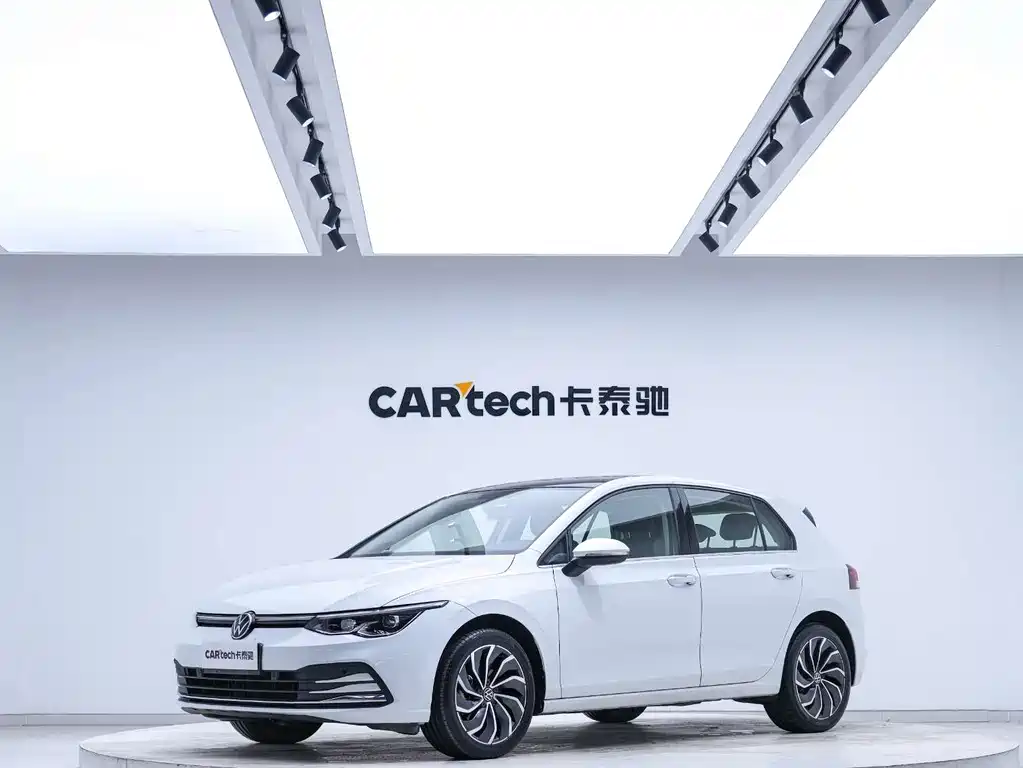 Volkswagen Golf 2022