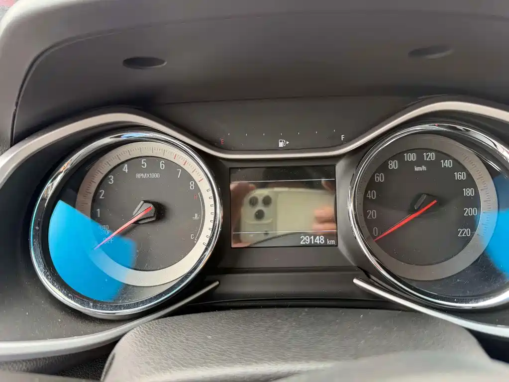 Chevrolet Volando — миниатюра 5