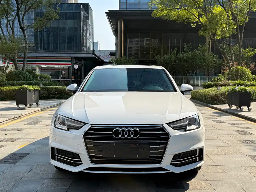 Audi A4L — миниатюра 2