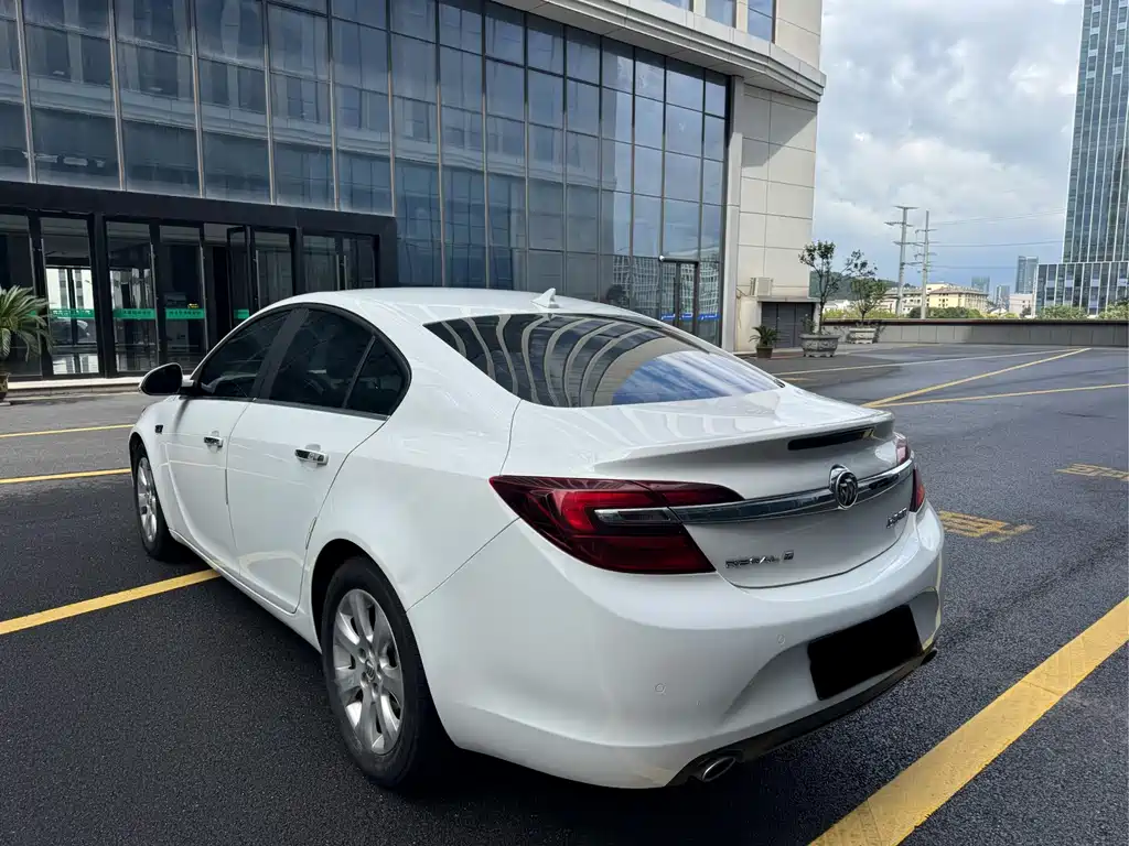 Buick Regal — миниатюра 5