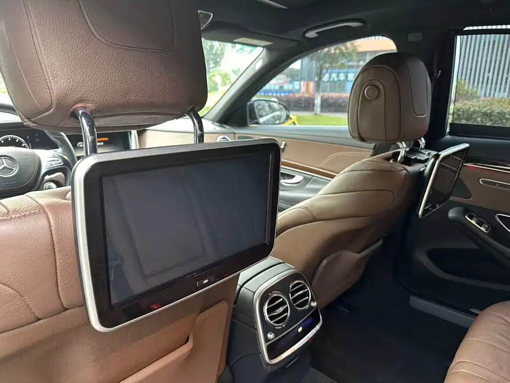 Mercedes-Benz S-Class — миниатюра 7