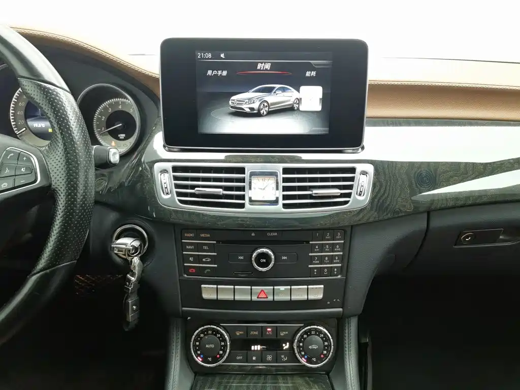 Mercedes-Benz CLS — миниатюра 12