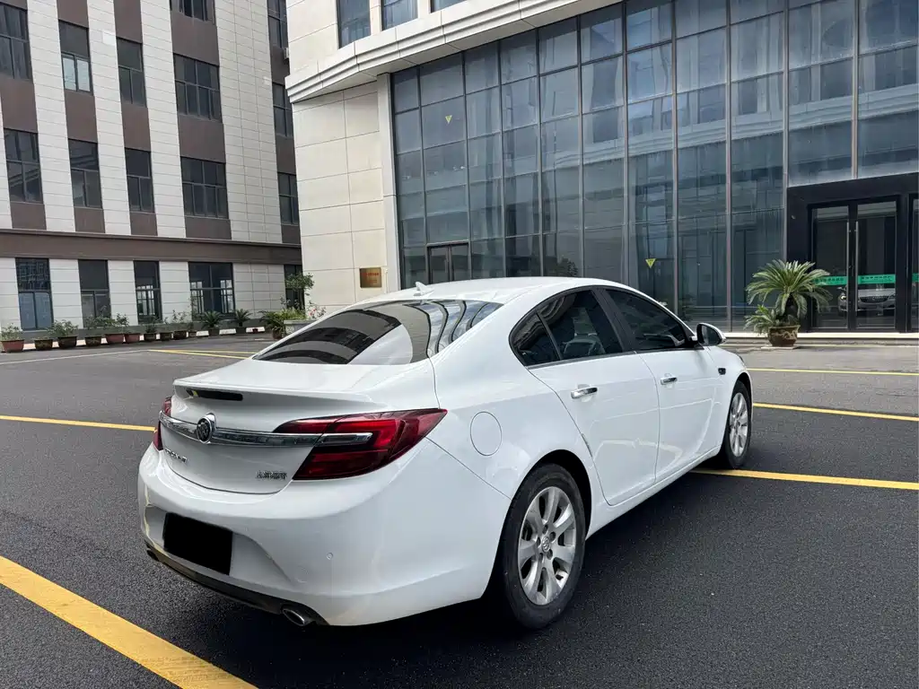 Buick Regal — миниатюра 6