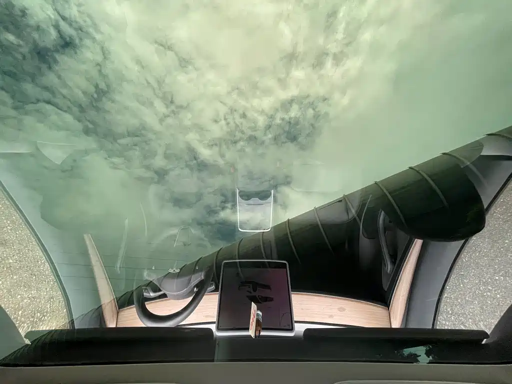 Tesla Model 3 — миниатюра 23