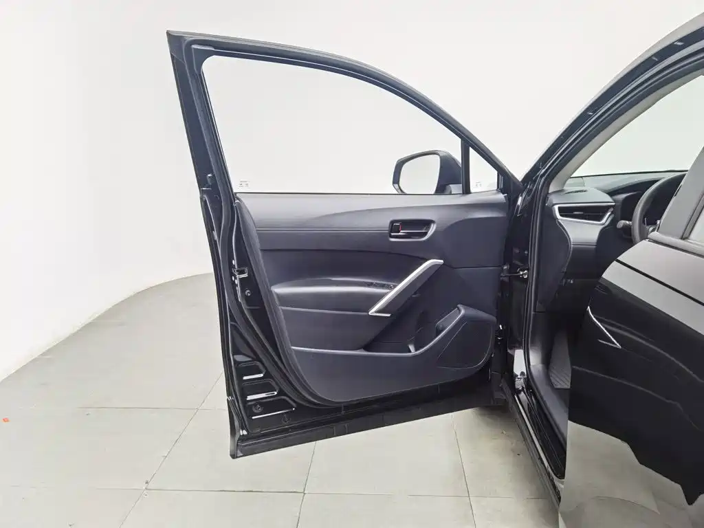 Toyota Frontlander — миниатюра 8