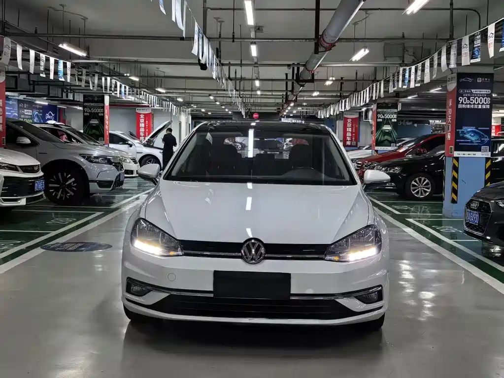 Volkswagen Golf — миниатюра 2