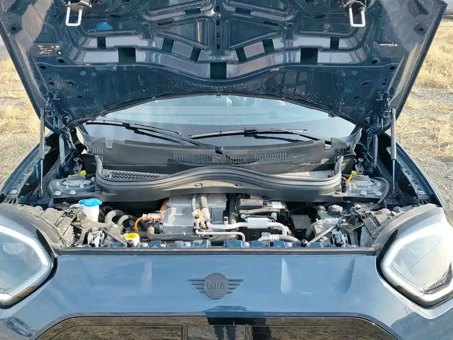 MINI ELECTRIC  JCW ACEMAN