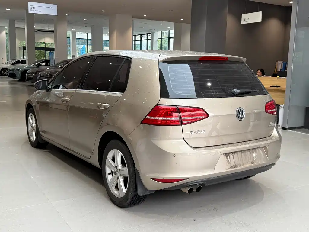Volkswagen Golf — миниатюра 7