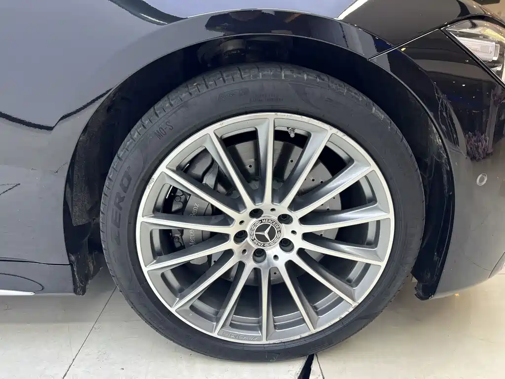 Mercedes-Benz S-Class — миниатюра 24