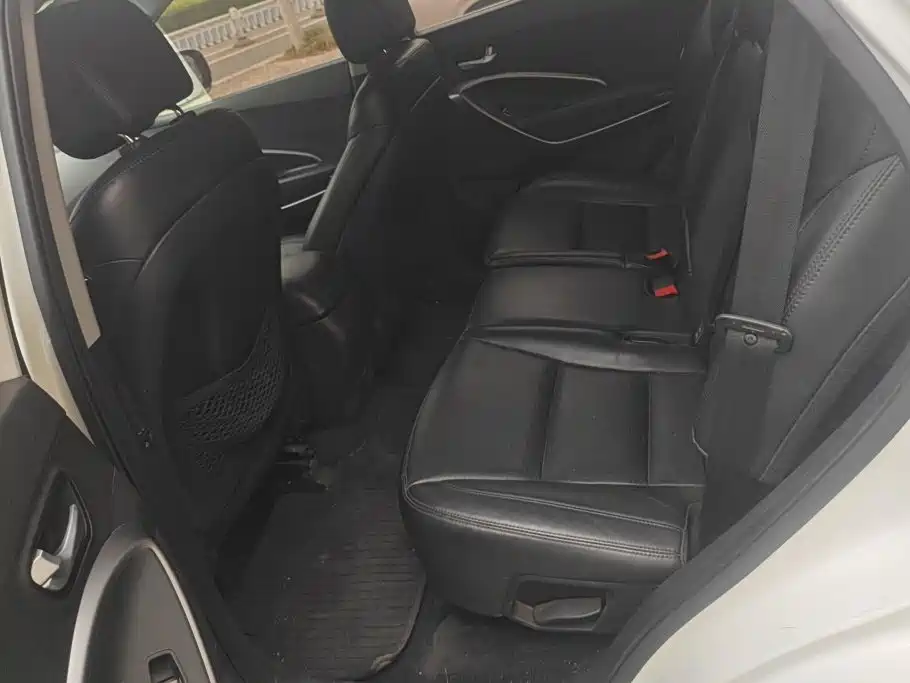Hyundai Santa Fe — миниатюра 11