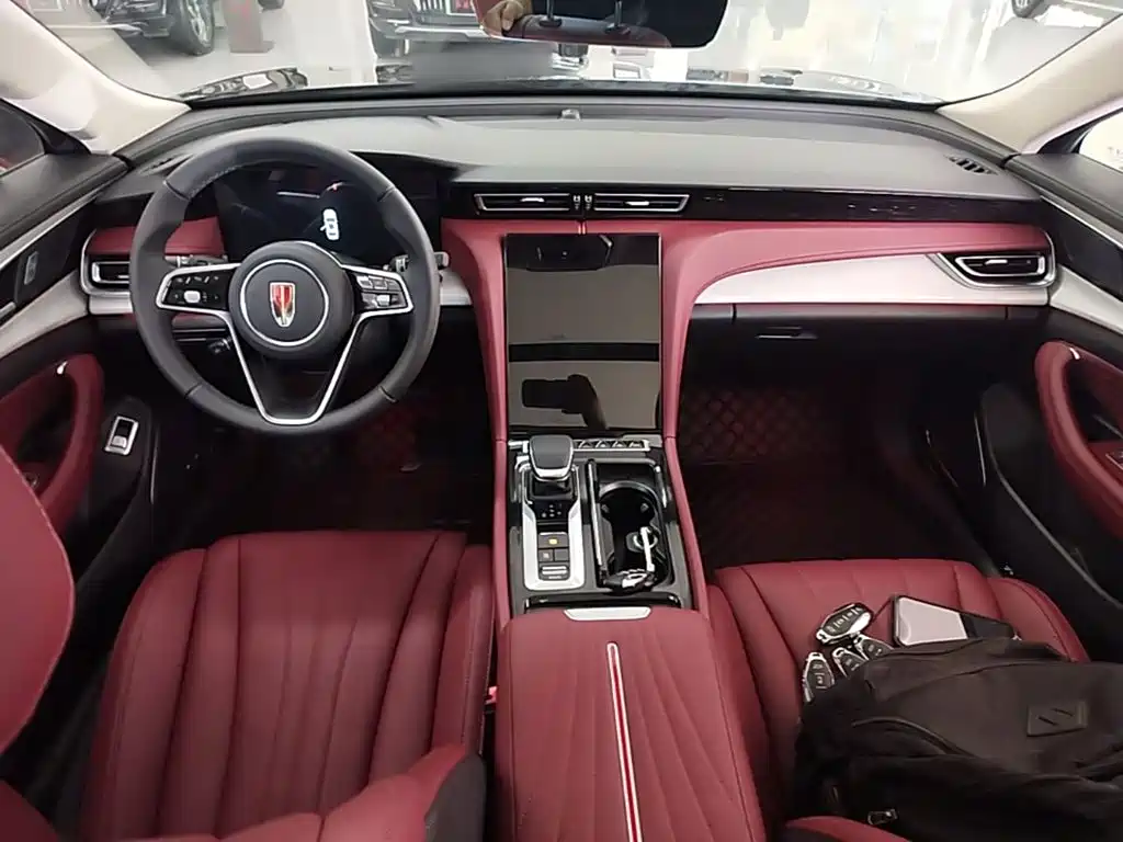 Hongqi Hongqi H5 — миниатюра 10