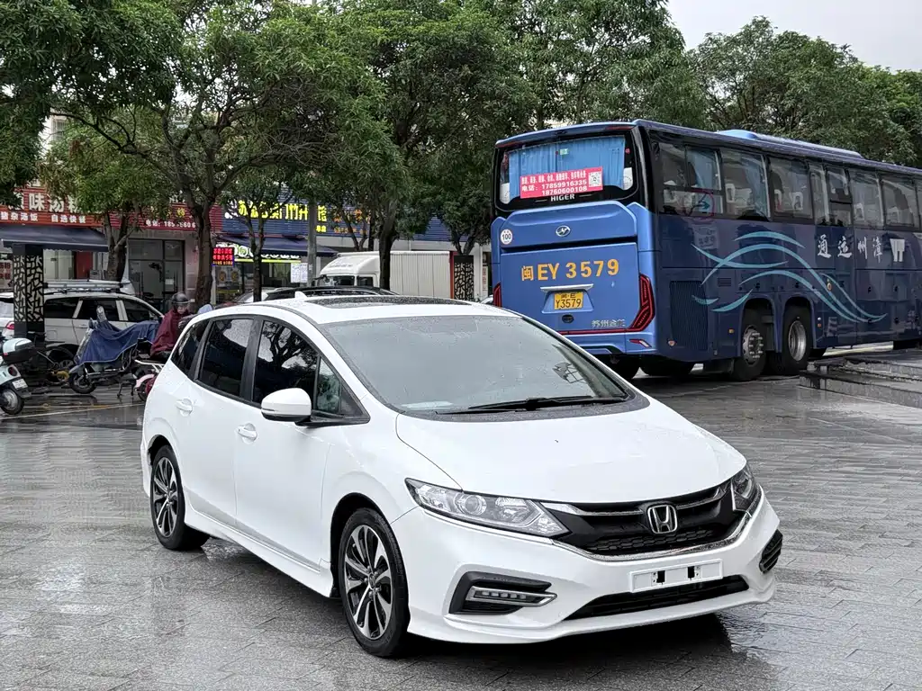 Honda Jade 1.8L Auto Comfort Edition 5 seats, фото 3